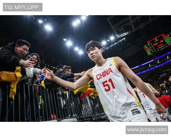 重庆篮球队战术变革引发热议球迷期待新赛季表现提升